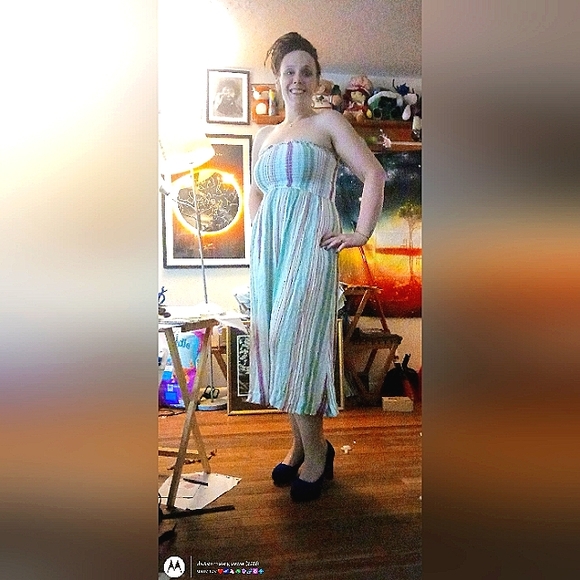 Meet your Posher, Kay - Picture 2 of 4